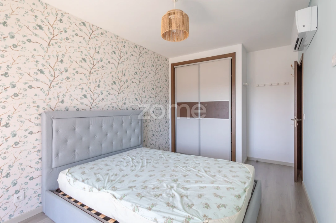 Apartamento T2 para Arrendamento em Algueirão-Mem Martins Foto 19