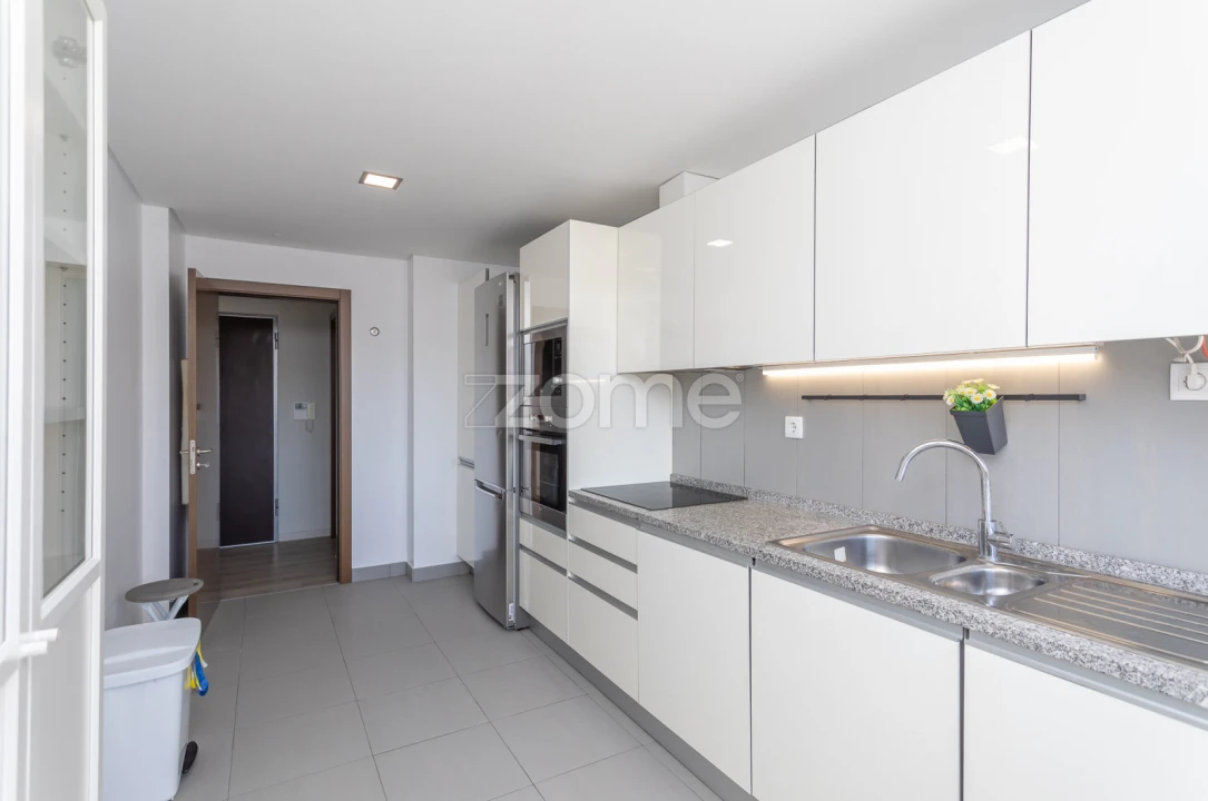 Apartamento T2 para Arrendamento em Algueirão-Mem Martins Foto 7