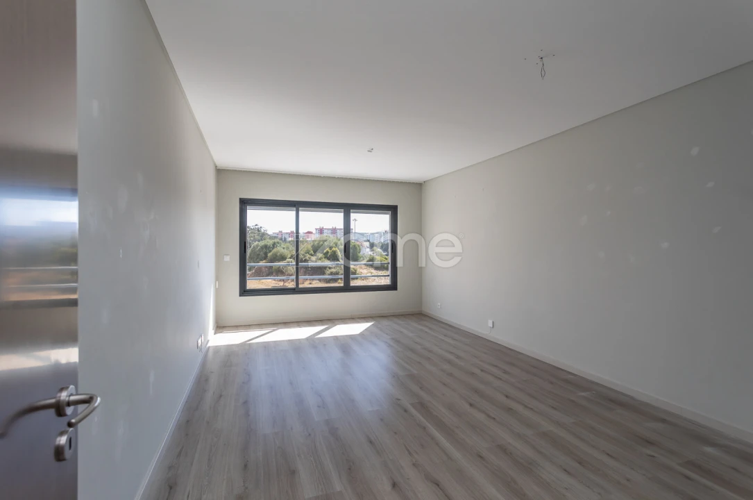 Apartamento T2 para Arrendamento em Algueirão-Mem Martins Foto 9