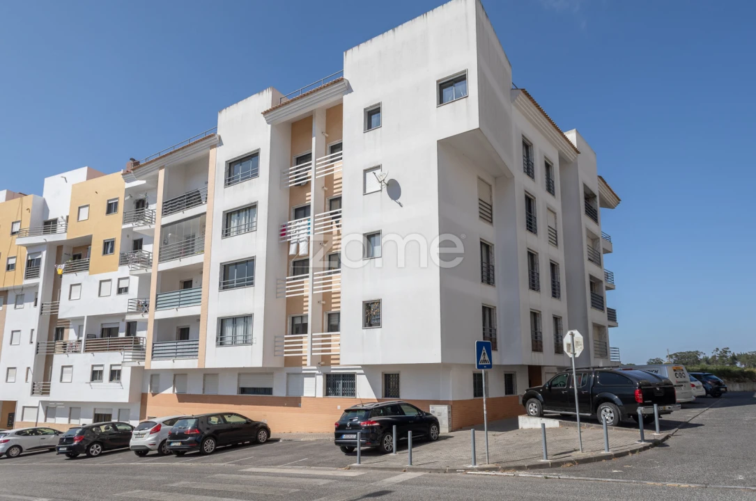 Apartamento T2 para Arrendamento em Algueirão-Mem Martins Foto 35