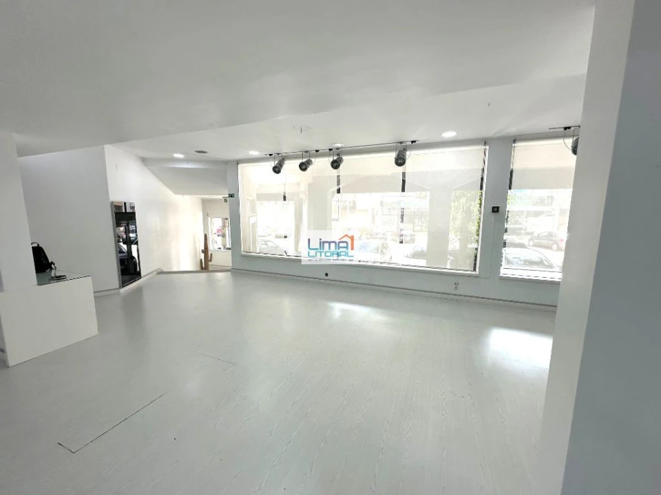 Loja para Arrendamento em Leiria, Pousos, Barreira e Cortes Foto 7