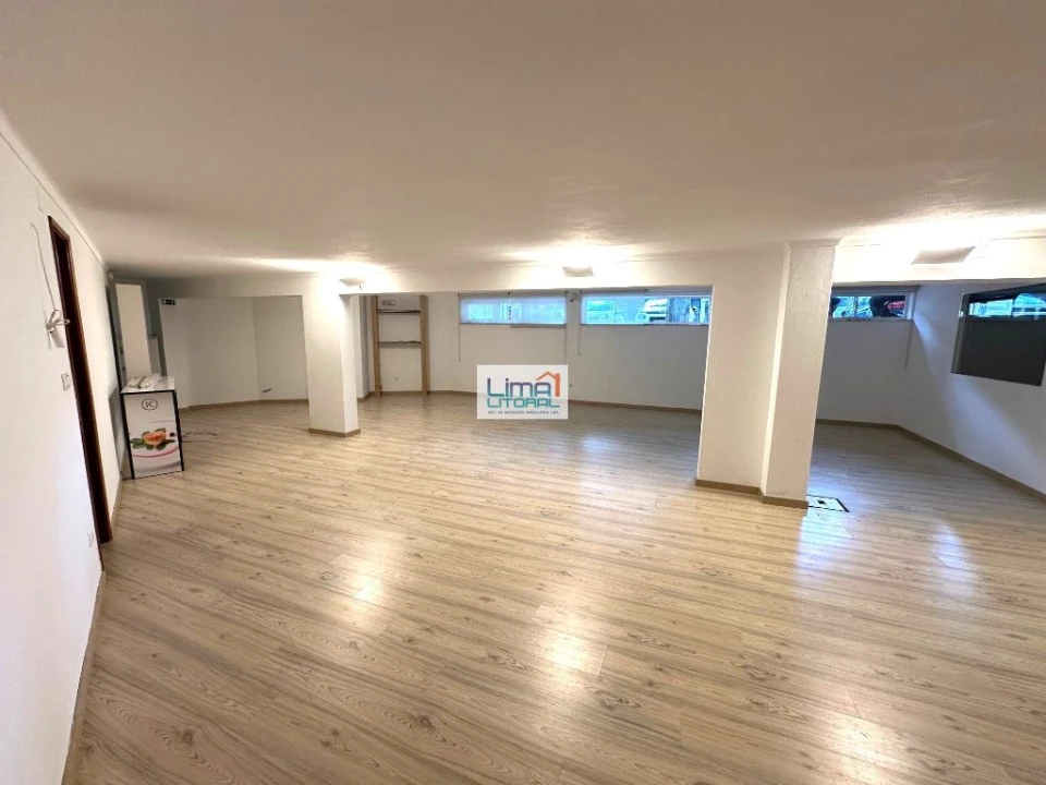 Loja para Arrendamento em Leiria, Pousos, Barreira e Cortes Foto 11