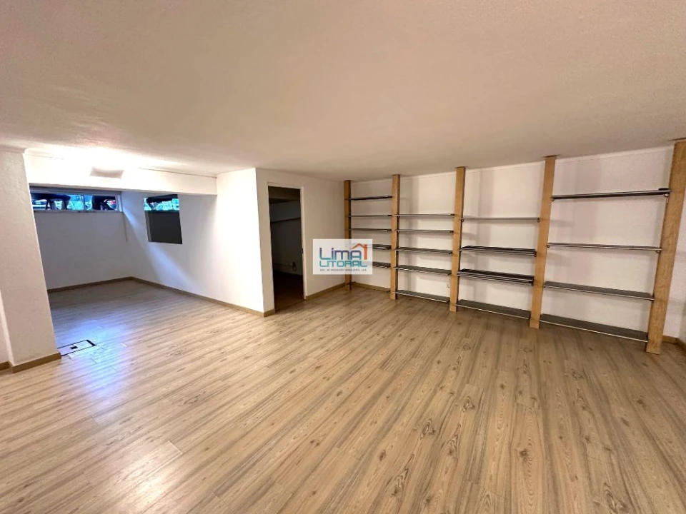 Loja para Arrendamento em Leiria, Pousos, Barreira e Cortes Foto 12