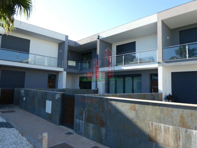 Moradia T4 para Venda em Albufeira e Olhos de Água Foto 53