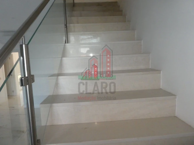 Moradia T4 para Venda em Albufeira e Olhos de Água Foto 43