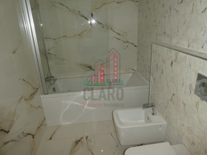 Moradia T4 para Venda em Albufeira e Olhos de Água Foto 42