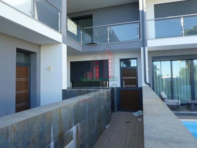 Moradia T4 para Venda em Albufeira e Olhos de Água Foto 52