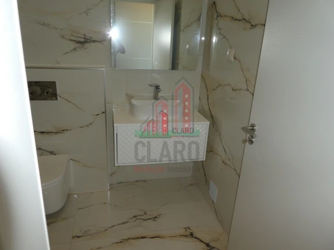 Moradia T4 para Venda em Albufeira e Olhos de Água Foto 38