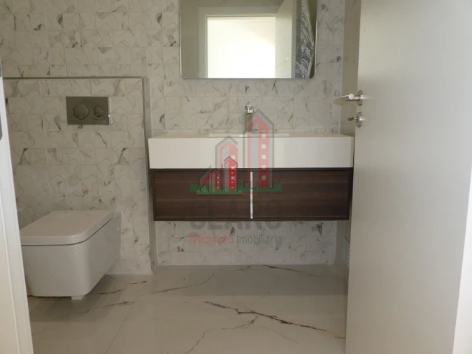 Moradia T4 para Venda em Albufeira e Olhos de Água Foto 40