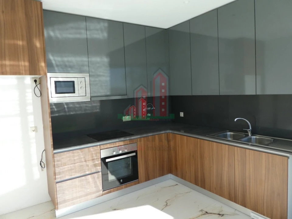 Moradia T4 para Venda em Albufeira e Olhos de Água Foto 11