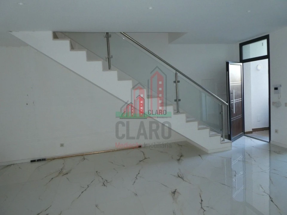 Moradia T4 para Venda em Albufeira e Olhos de Água Foto 15