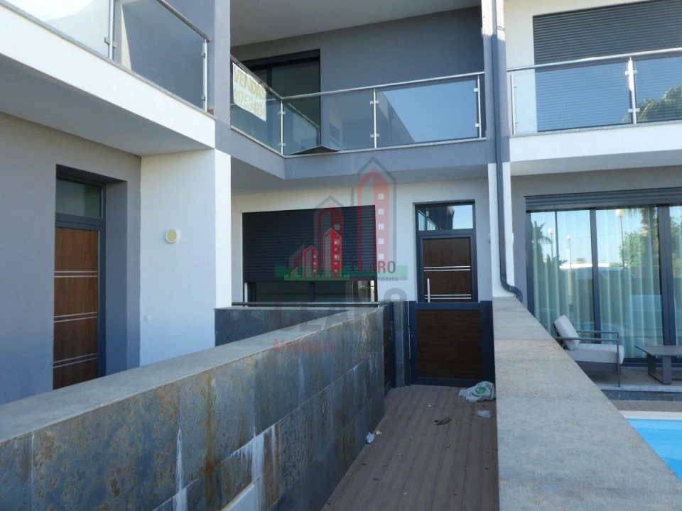 Moradia T4 para Venda em Albufeira e Olhos de Água Foto 52