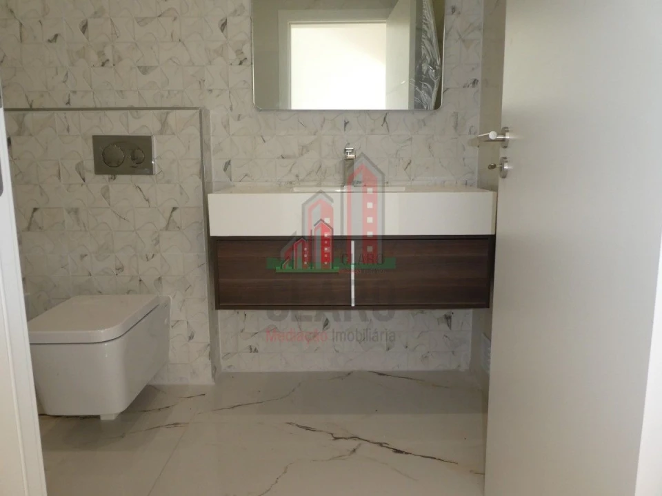 Moradia T4 para Venda em Albufeira e Olhos de Água Foto 40