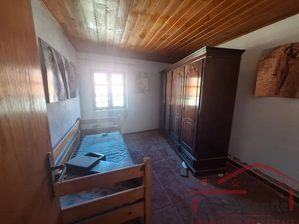 Moradia T3 para Venda em Cadaval e Pêro Moniz Foto 33