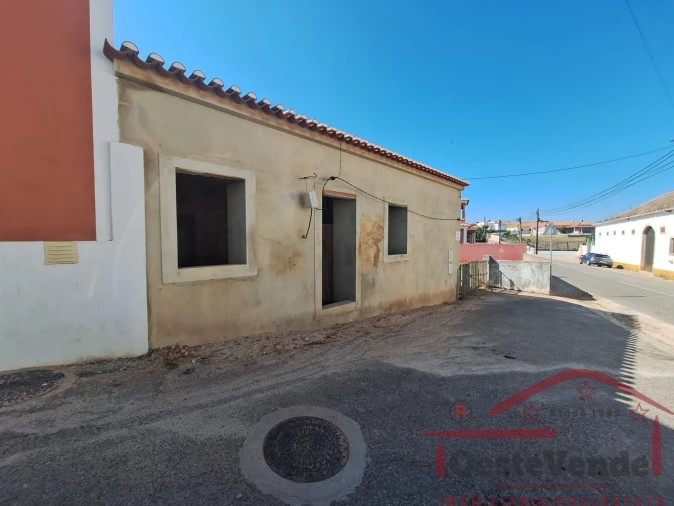 Moradia T3 para Venda em Cadaval e Pêro Moniz Foto 9