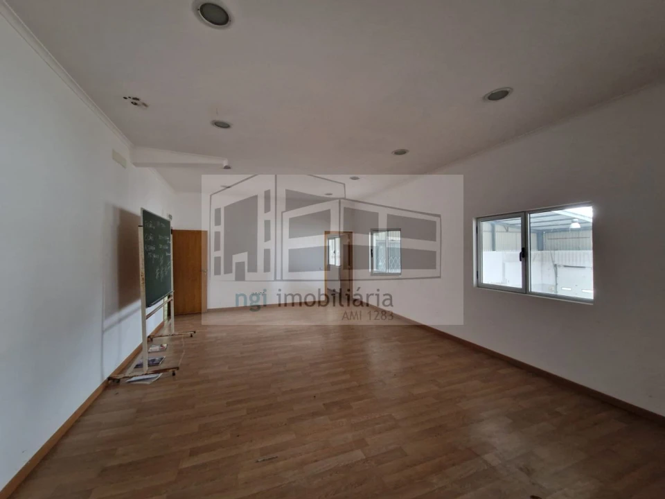 Loja para Venda em Salvaterra de Magos e Foros de Salvaterra Foto 39