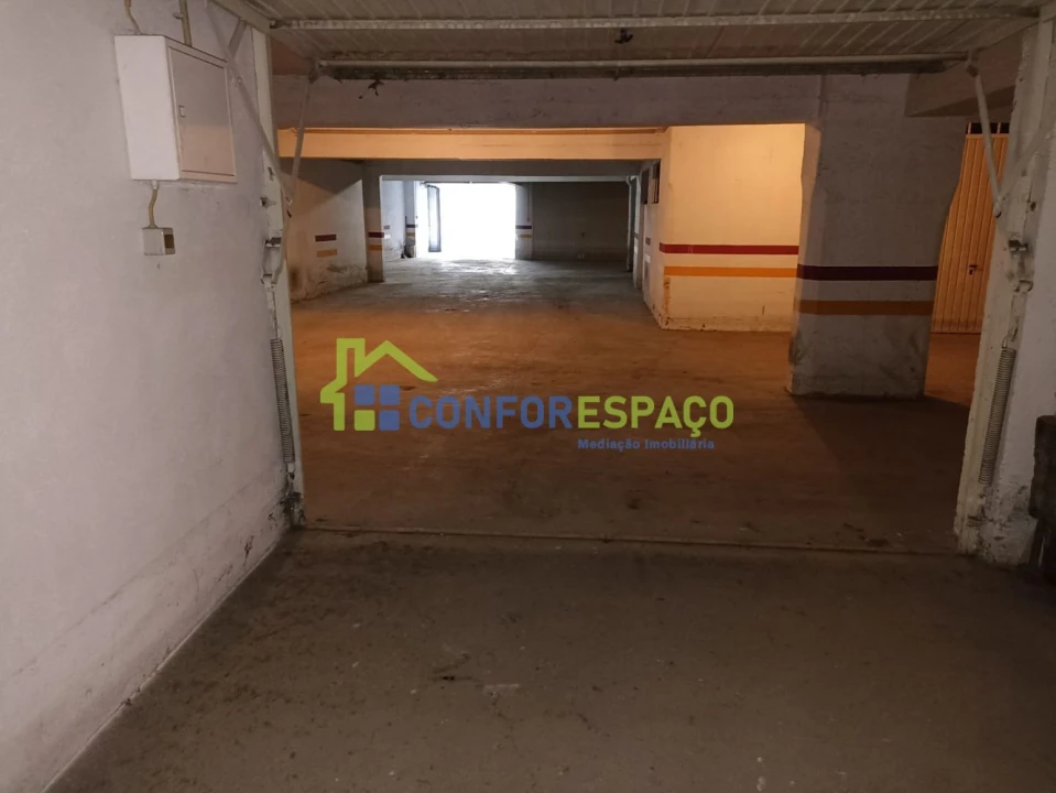 Garagem para Venda em Castelo Branco Foto 1