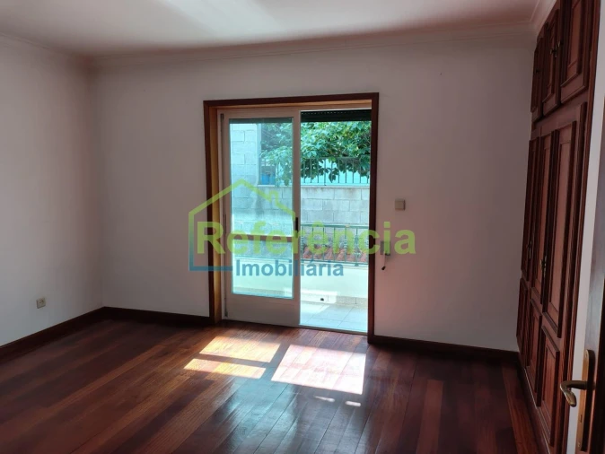 Moradia T4 para Venda em Valpaços e Sanfins Foto 10