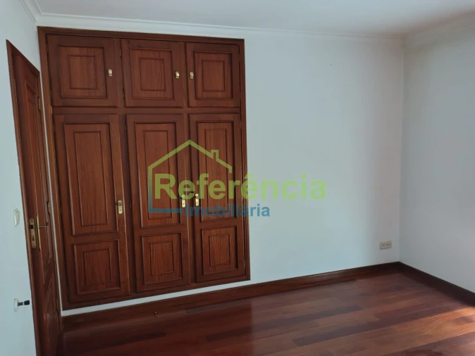 Moradia T4 para Venda em Valpaços e Sanfins Foto 11