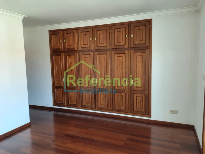 Moradia T4 para Venda em Valpaços e Sanfins Foto 13