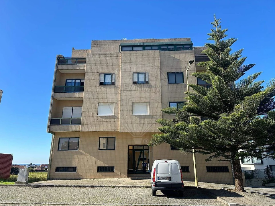 Apartamento T3 para Arrendamento em São Felix da Marinha Foto 15