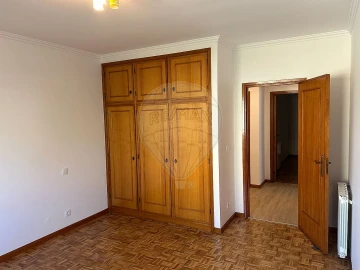 Apartamento T3 para Arrendamento em São Felix da Marinha