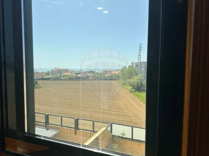 Apartamento T3 para Arrendamento em São Felix da Marinha Foto 8