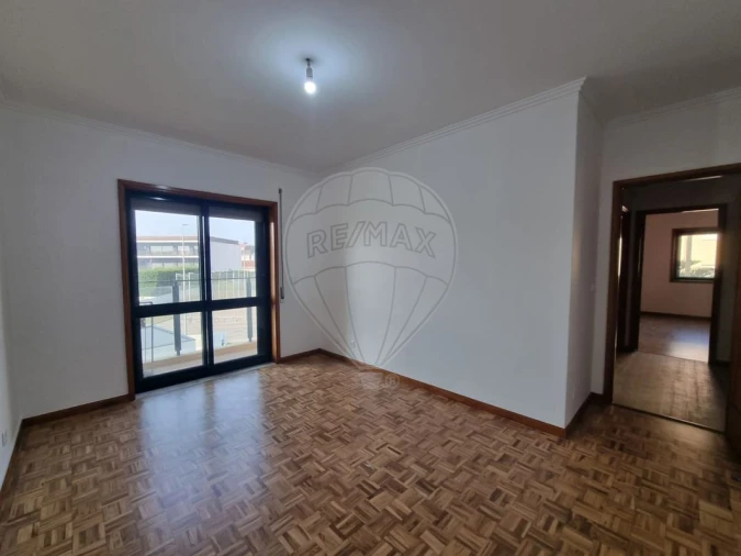 Apartamento T3 para Arrendamento em São Felix da Marinha Foto 7