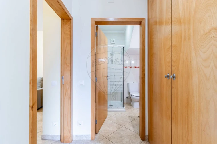 Moradia T5 para Venda em Custóias, Leça do Balio e Guifões Foto 11