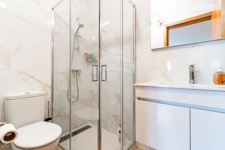 Moradia T5 para Venda em Custóias, Leça do Balio e Guifões Foto 35