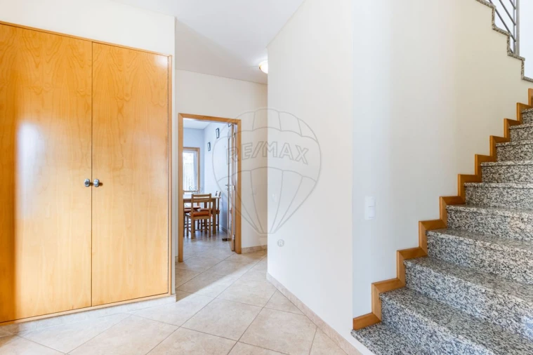 Moradia T5 para Venda em Custóias, Leça do Balio e Guifões Foto 10