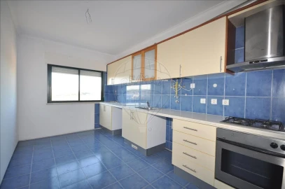 Apartamento T3 para Venda em Alenquer (Santo Estêvão e Triana)