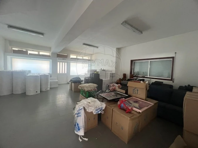 Armazém para Arrendamento em Santa Maria de Lamas Foto 9