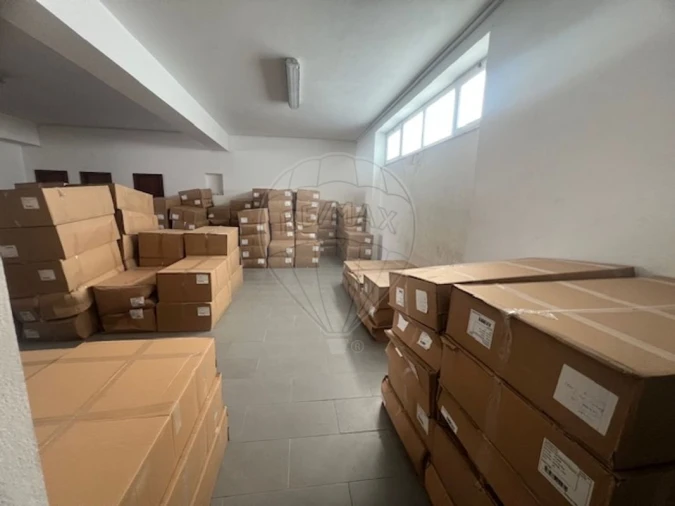 Armazém para Arrendamento em Santa Maria de Lamas Foto 13