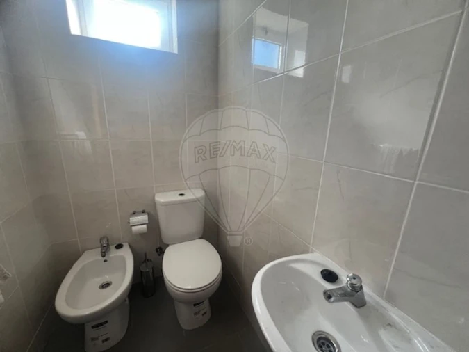 Armazém para Arrendamento em Santa Maria de Lamas Foto 16