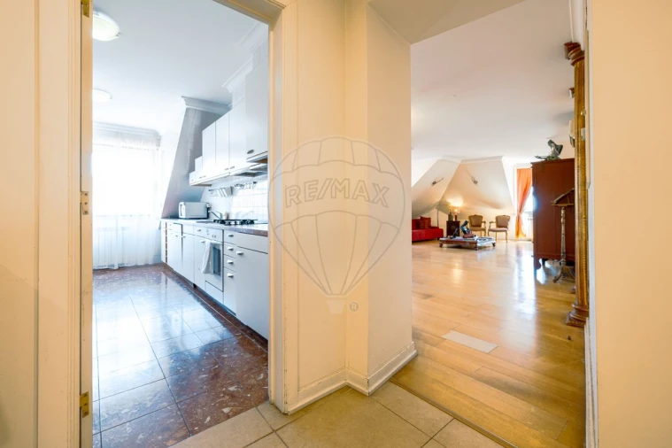 Apartamento T2 para Venda em Misericórdia Foto 8