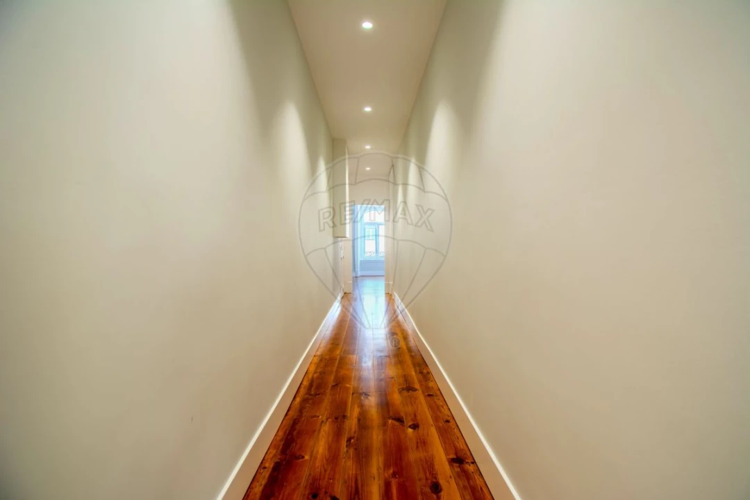 Apartamento T3 para Venda em Santo António Foto 14