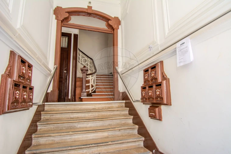 Apartamento T3 para Venda em Santo António Foto 35