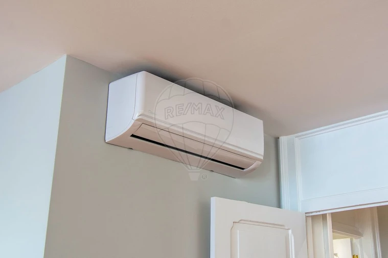 Apartamento T3 para Venda em Santo António Foto 32