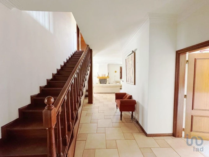 Apartamento T4 para Venda em Vila e Roussas Foto 7