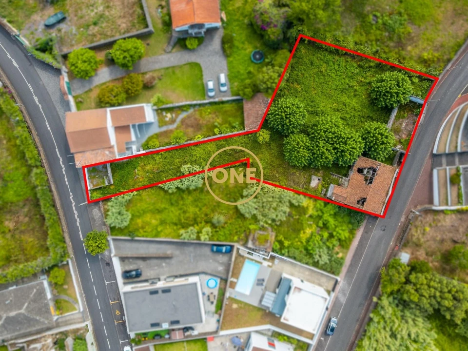 Moradia T3 para Venda em Capelas Foto 4