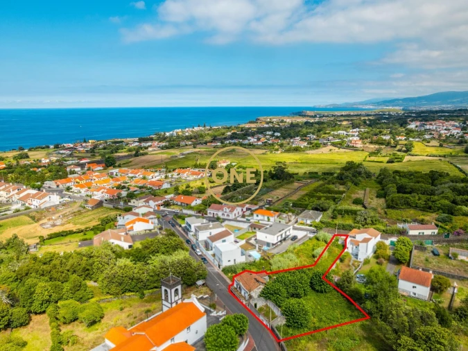 Moradia T3 para Venda em Capelas