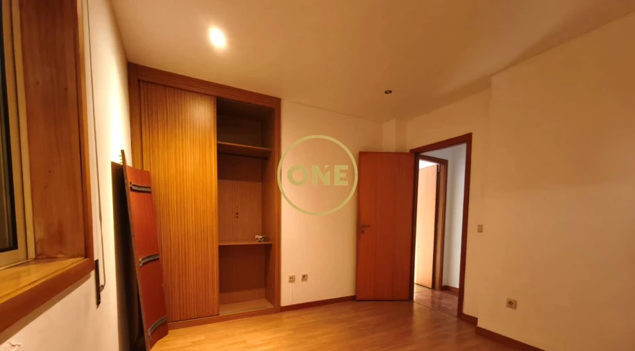 Apartamento T2 para Venda em Balazar Foto 12