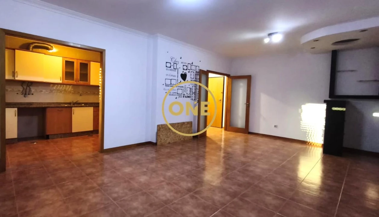 Apartamento T2 para Venda em Balazar Foto 4