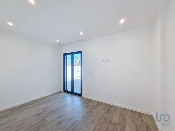 Moradia T4 para Venda em Silveira Foto 12