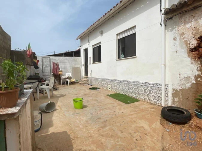 Moradia T2 para Venda em Silves Foto 17