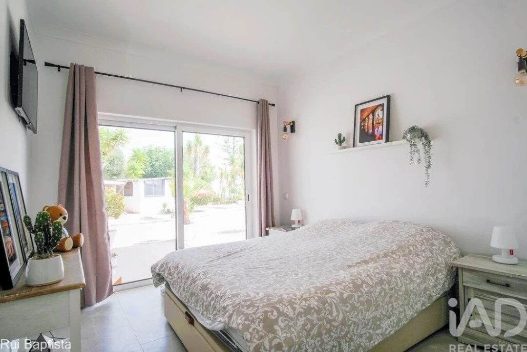 Moradia T4 para Venda em Mexilhoeira Grande Foto 15