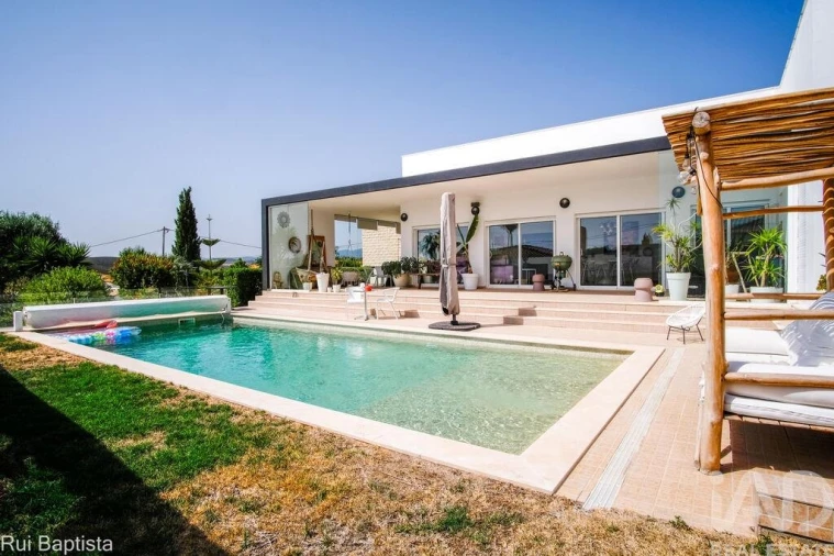 Moradia T4 para Venda em Mexilhoeira Grande Foto 25