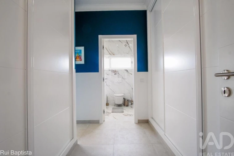 Moradia T4 para Venda em Mexilhoeira Grande Foto 21