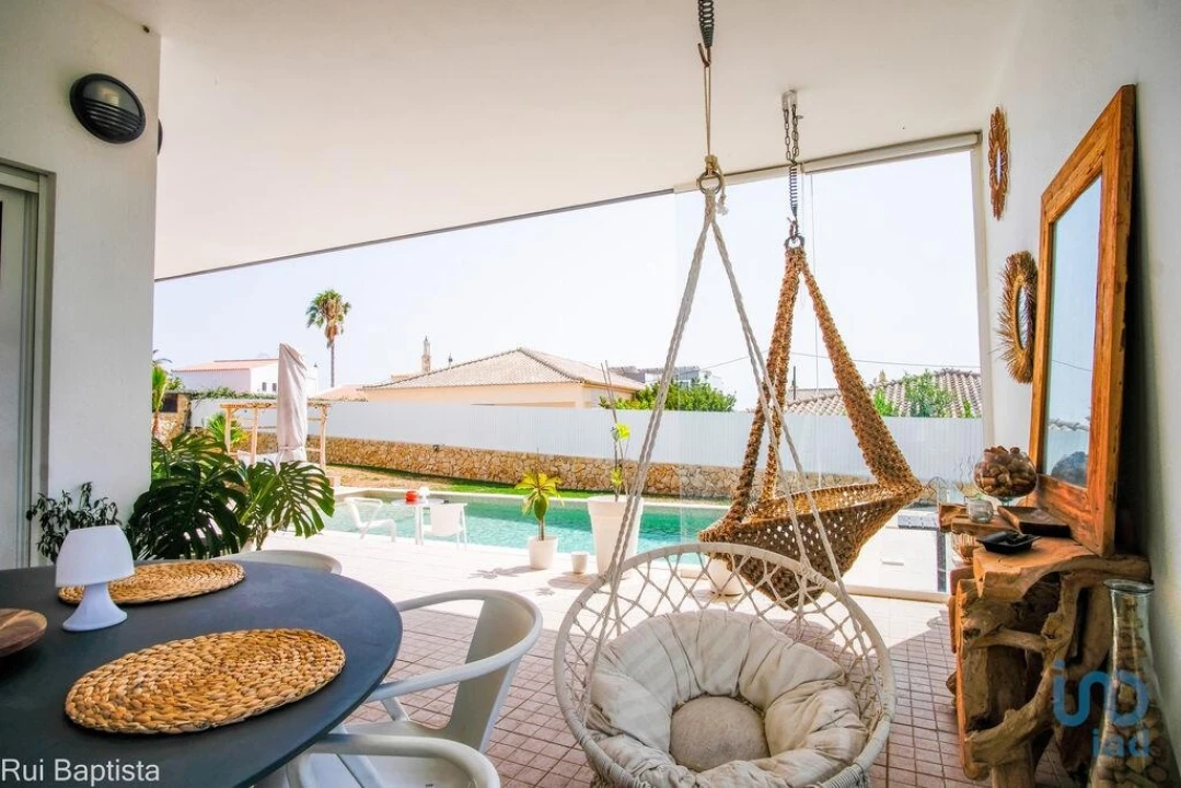 Moradia T4 para Venda em Mexilhoeira Grande Foto 3